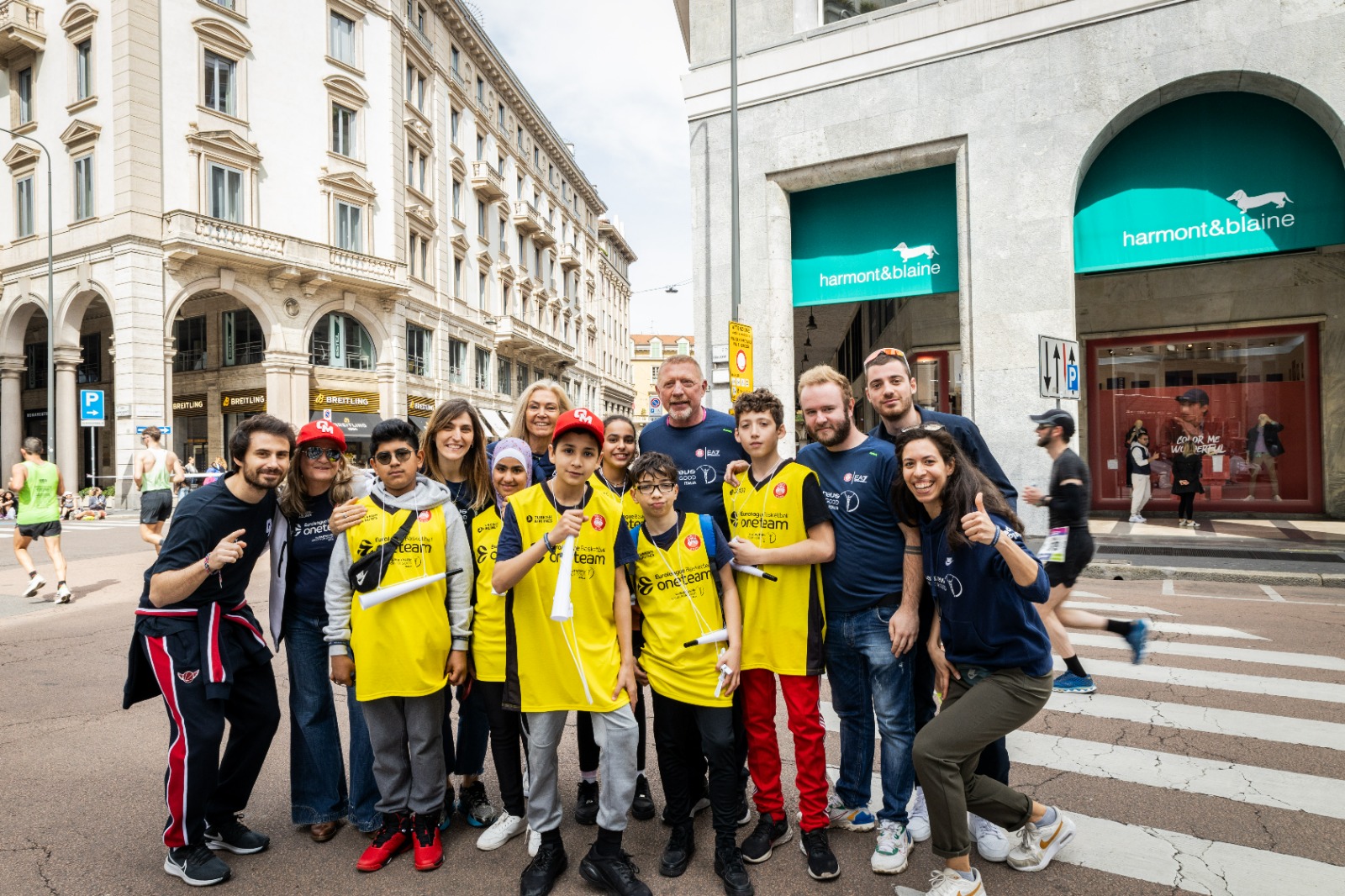 Milano Marathon: 300 corridori hanno corso a sostegno del Progetto One Team con Boris Becker