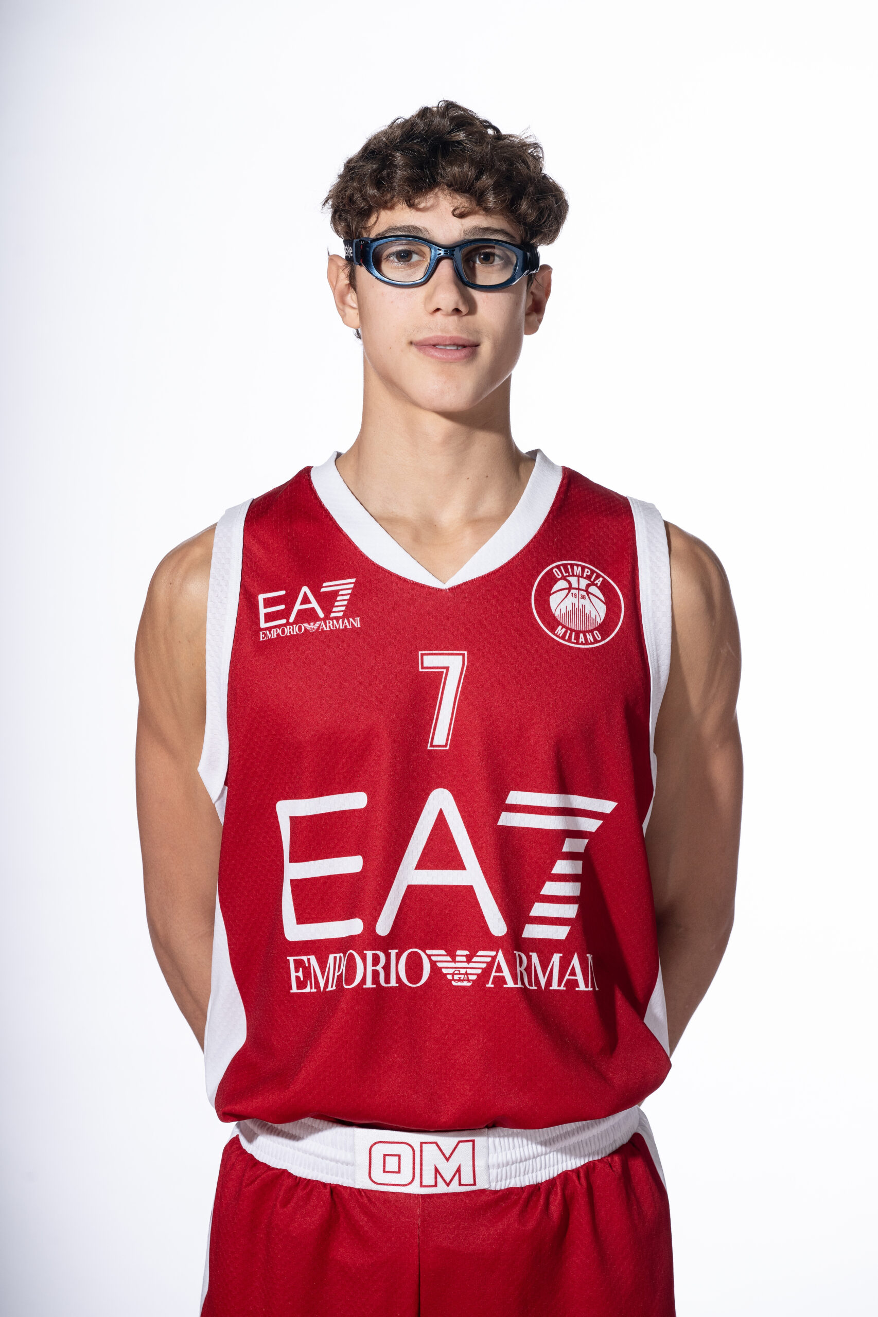 player-img
