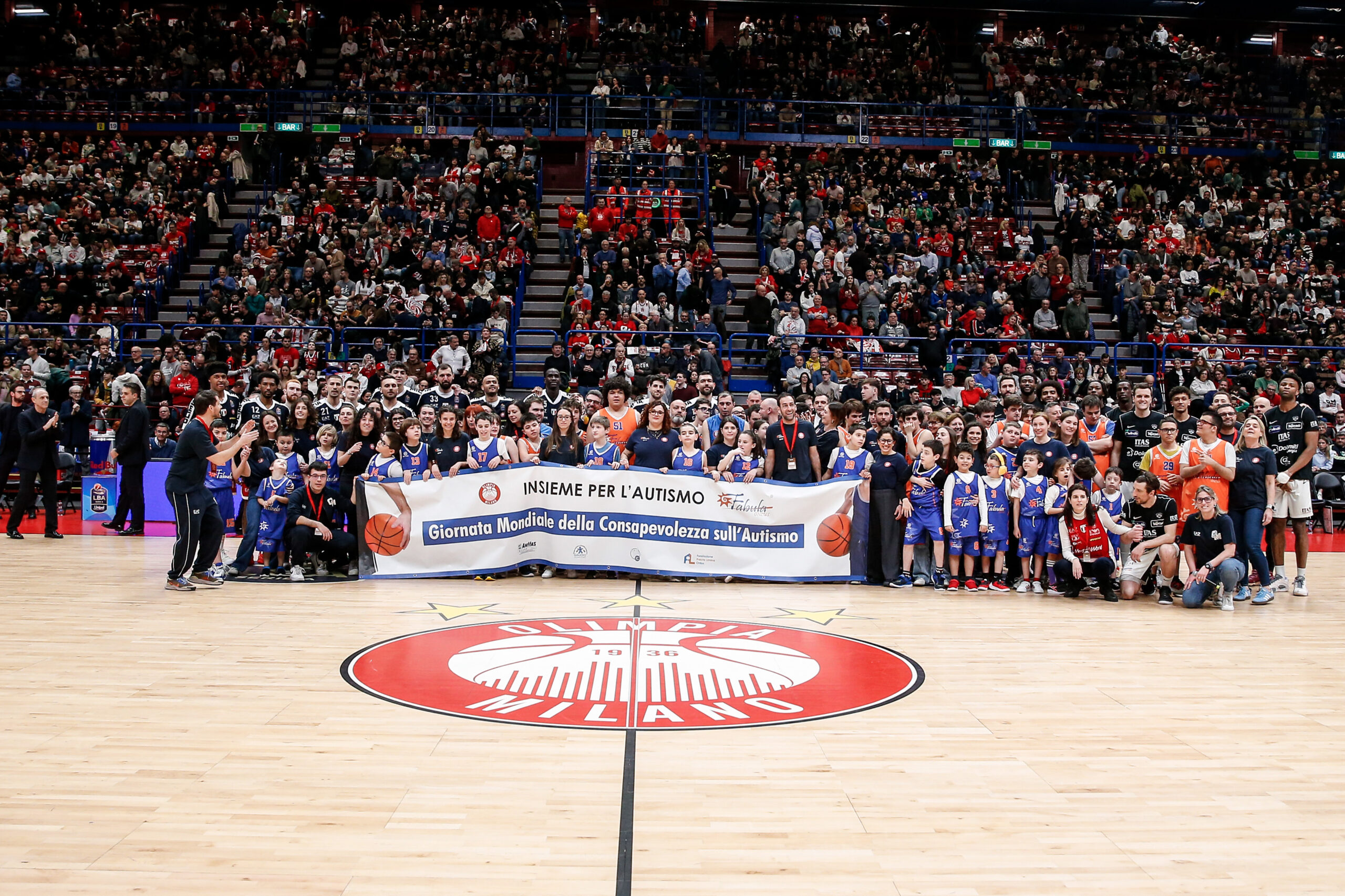 Olimpia Milano celebra il Blue Day: in campo il valore dell’inclusione